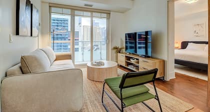 Life Suites Loft - CN Tower