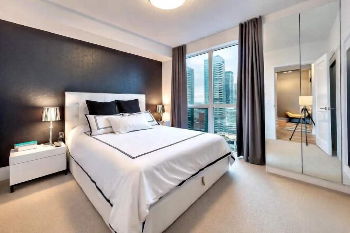 1 bedroom, individually decorated, individually furnished