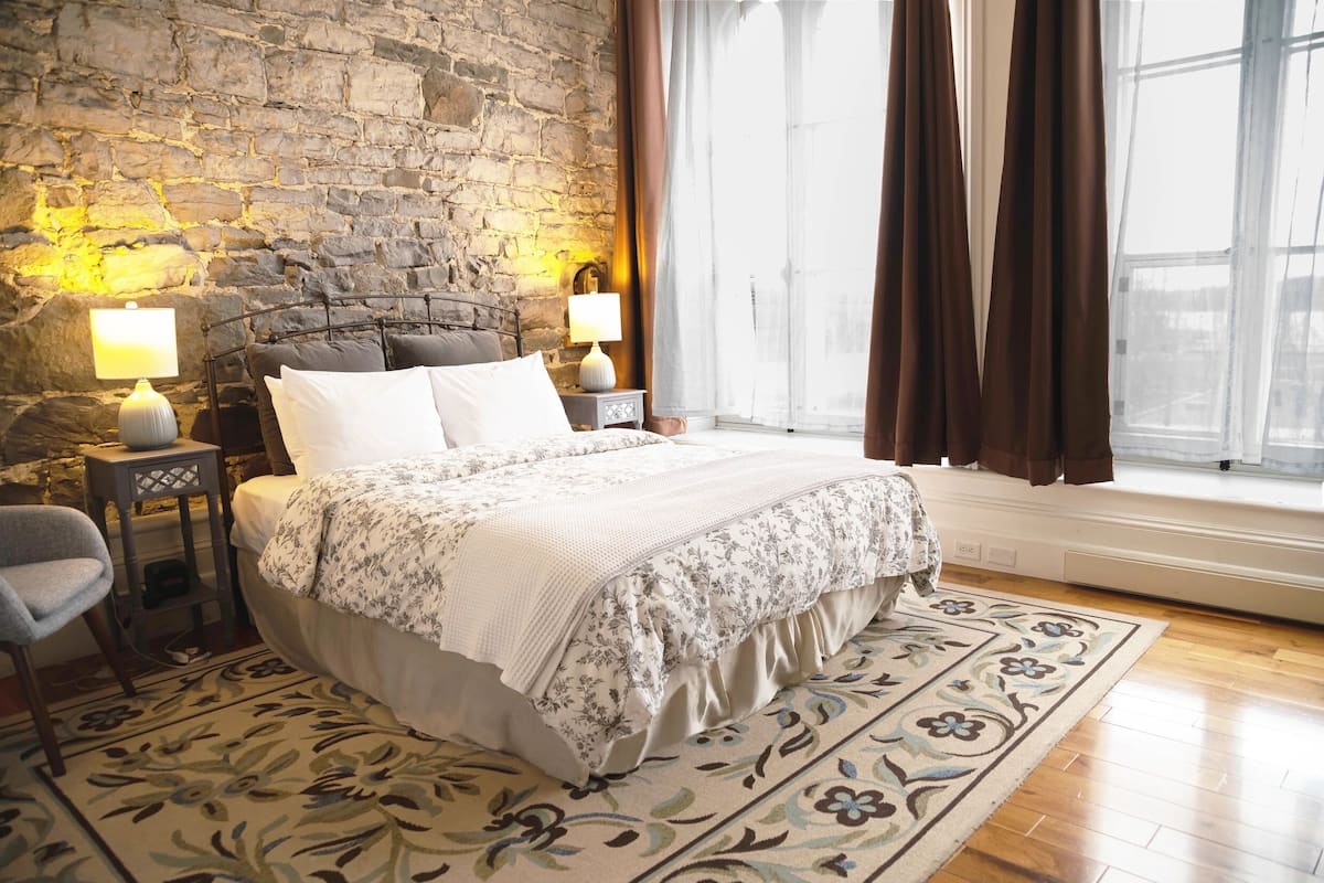 Apartment, 3 Bedrooms, River View (Le Champlain) | 3 bedrooms, premium bedding, down comforters, pillowtop beds