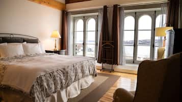 Appartement, 3 slaapkamers (Le Saint-Laurent) | Luxe beddengoed, donzen dekbedden, pillowtop-bedden