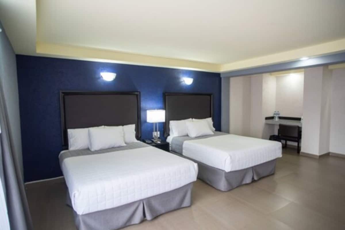 Premium bedding, in-room safe, free WiFi, bed sheets
