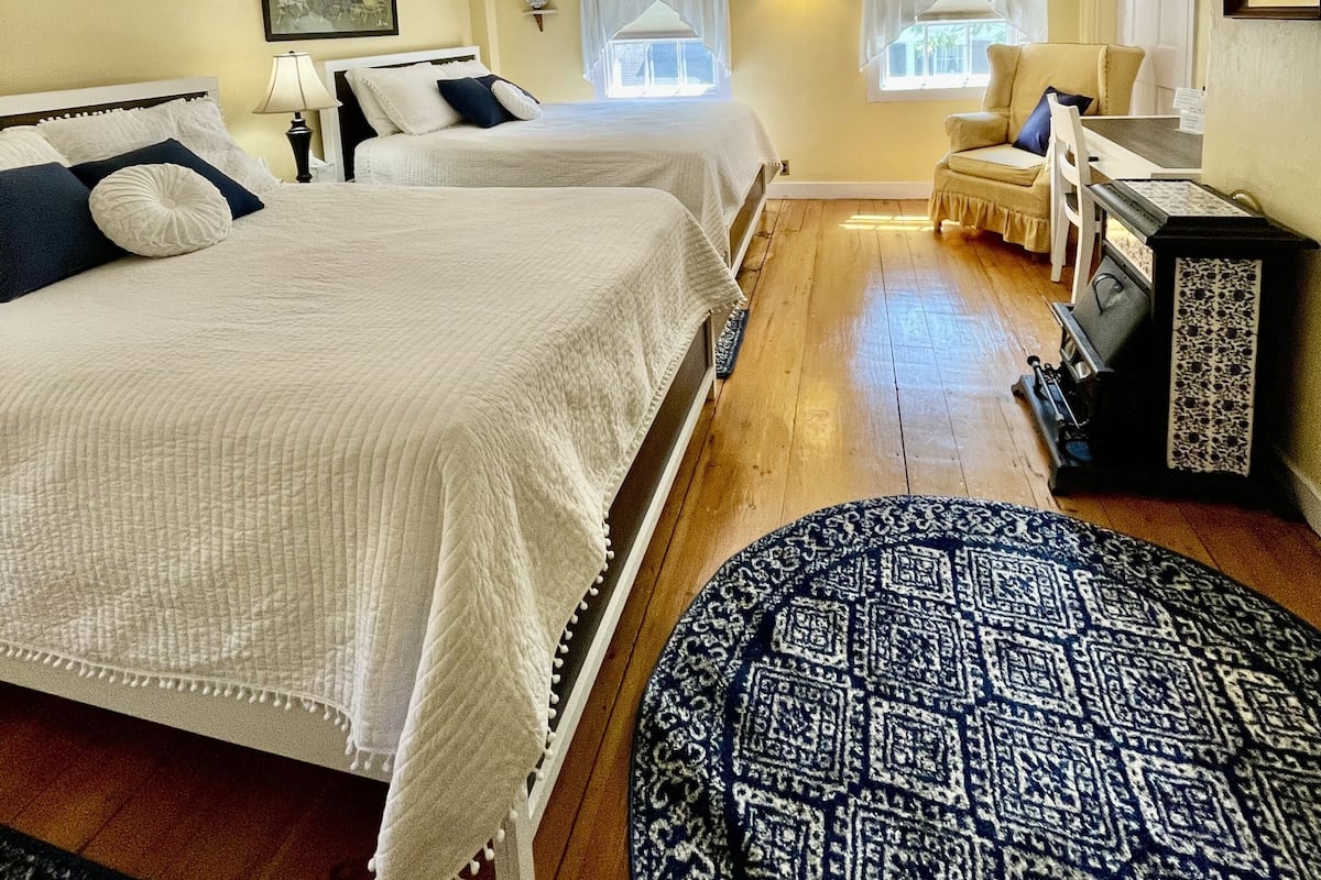 Hale Room (3rd Floor) | Individually decorated, individually furnished, iron/ironing board