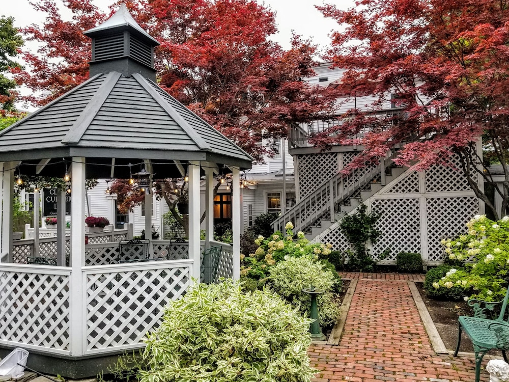 Clark Currier Inn by null