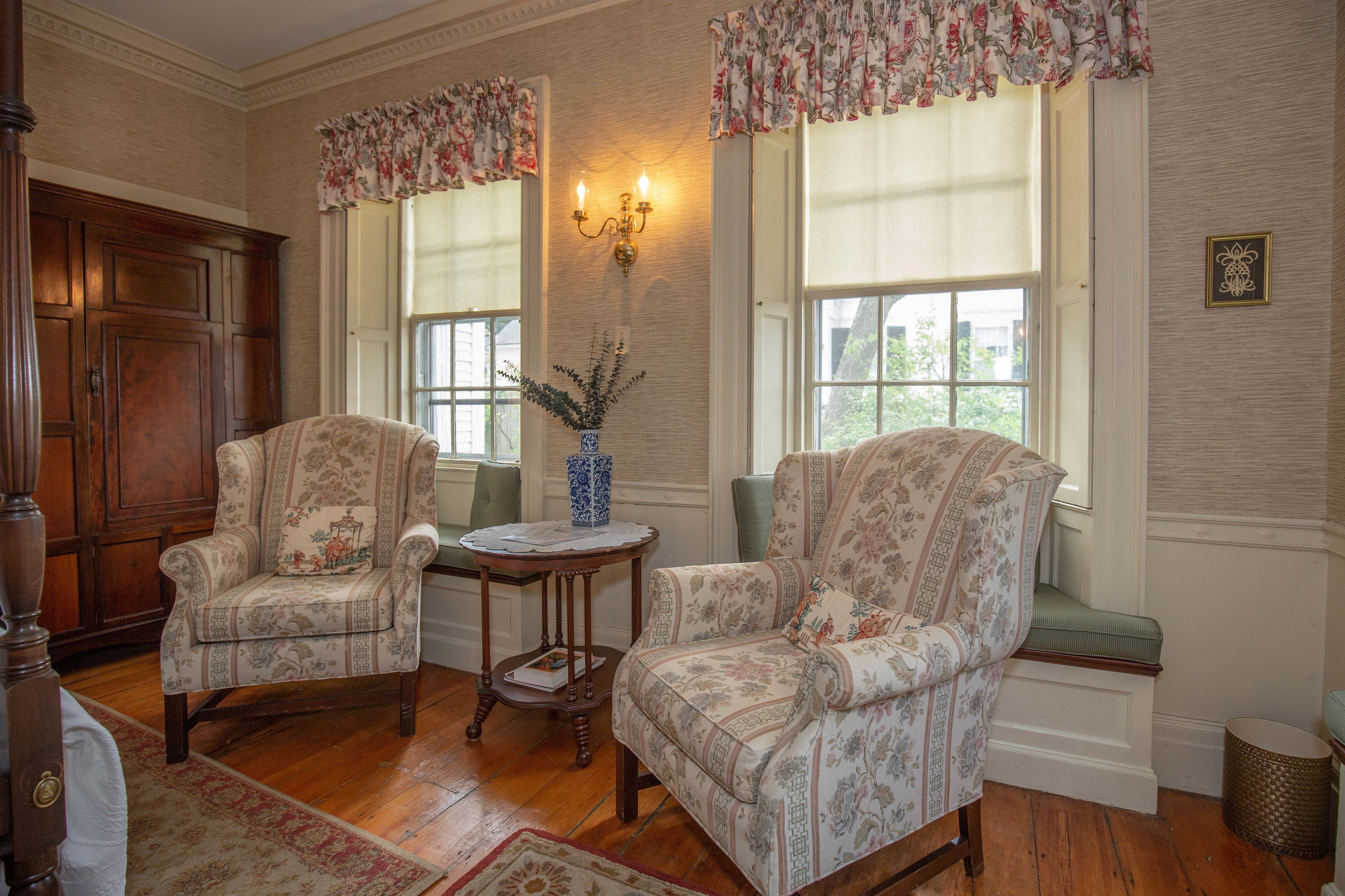 Clark Room (1st Floor) | Individually decorated, individually furnished, iron/ironing board