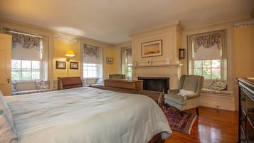 Currier Room (2nd Floor) | Individueel gedecoreerd, individueel gemeubileerd