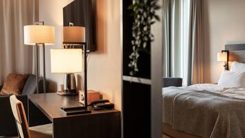 Desk, laptop workspace, soundproofing, cribs/infant beds