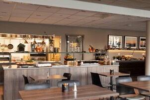 Free daily full breakfast