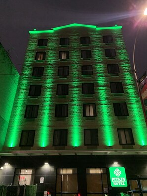 Exterior - Pitkin Hotel (Brooklyn)
