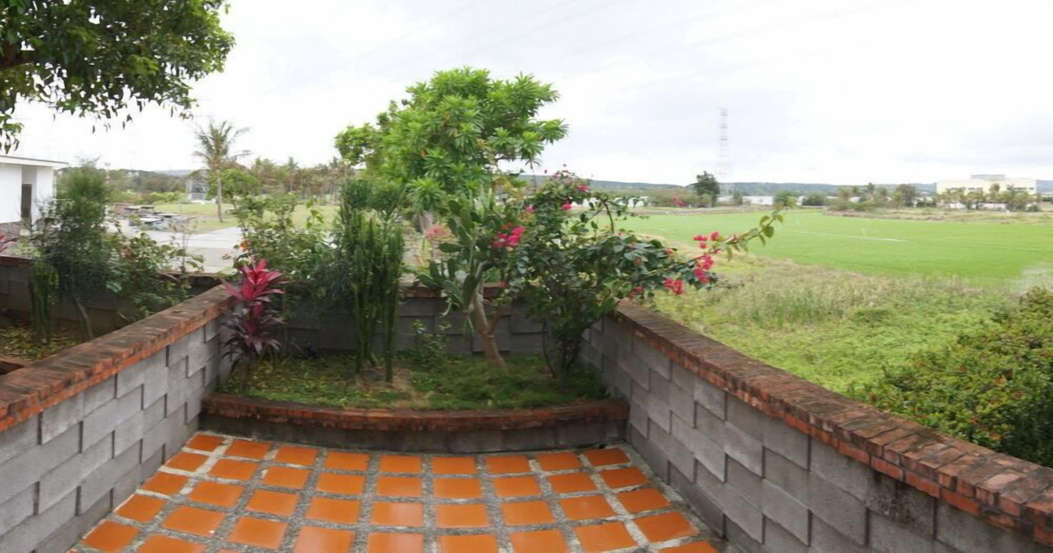 family quadruple room | garden