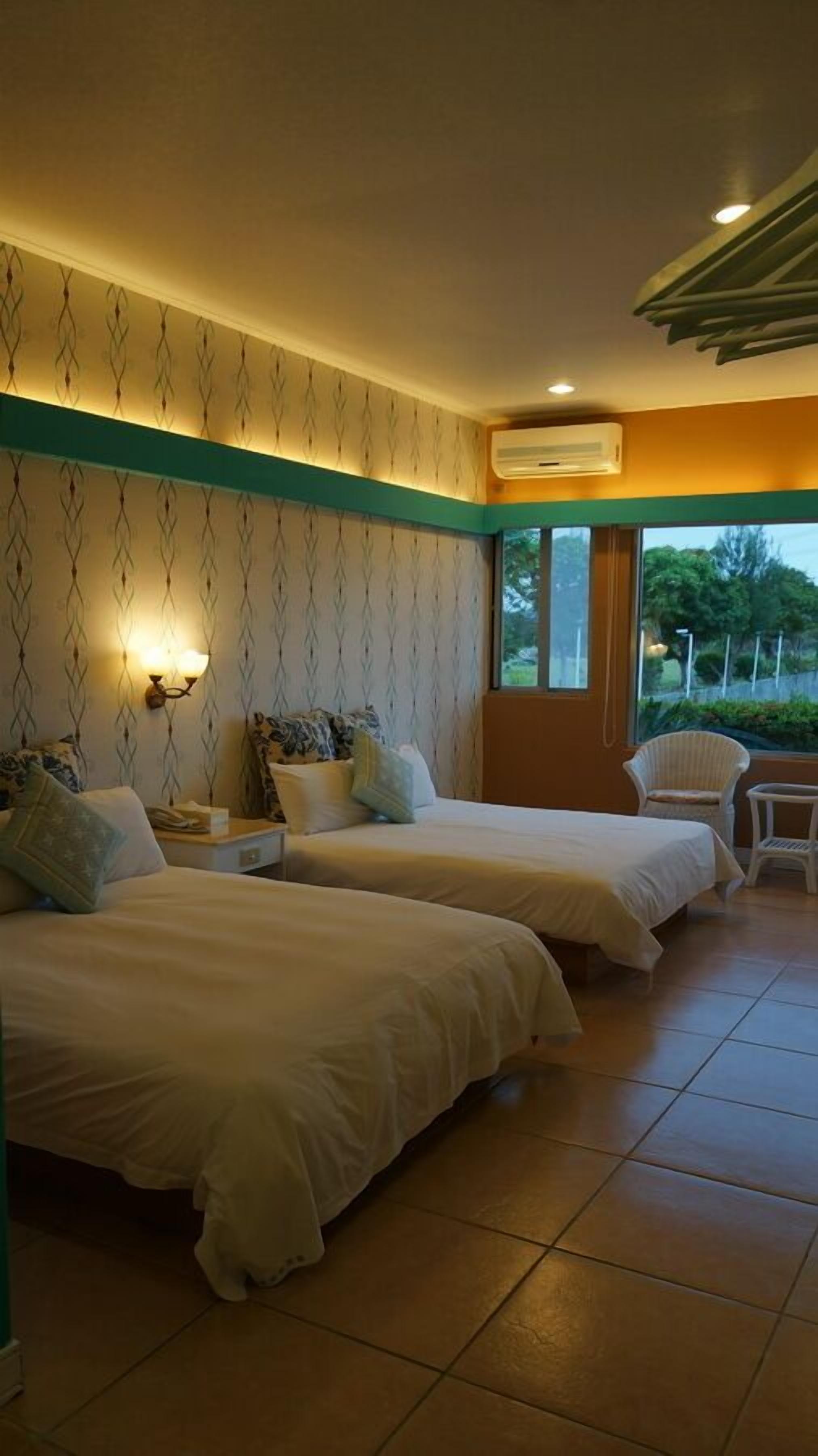 soundproofing, free wifi