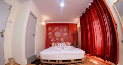 Famous House Kathmandu - Hostel