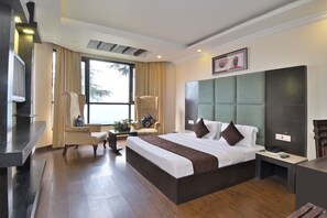 Ropa de cama hipoalergénica y minibar 