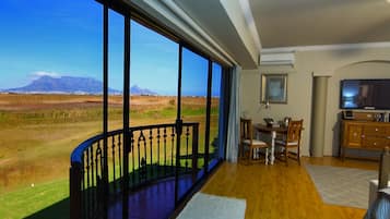 Presidential Double or Twin Room | Mountain view
