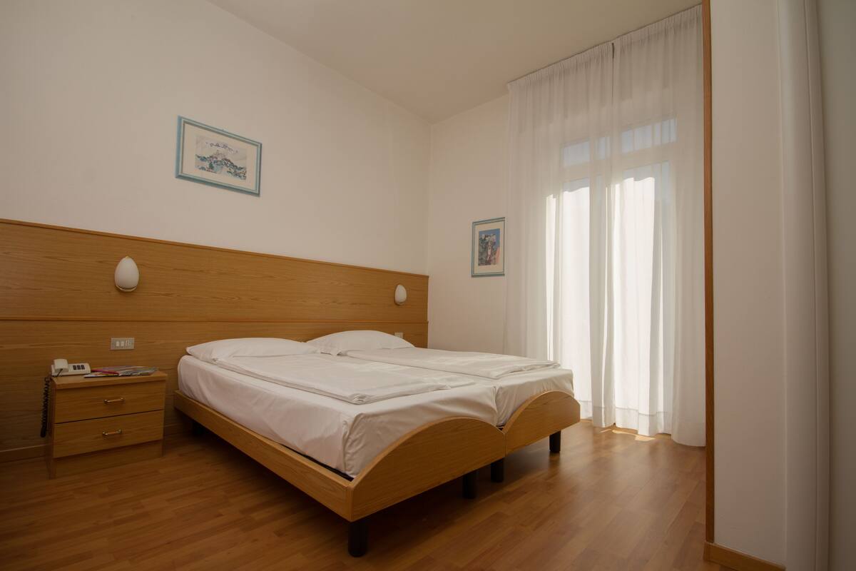 Double or Twin Room | In-room safe, free WiFi
