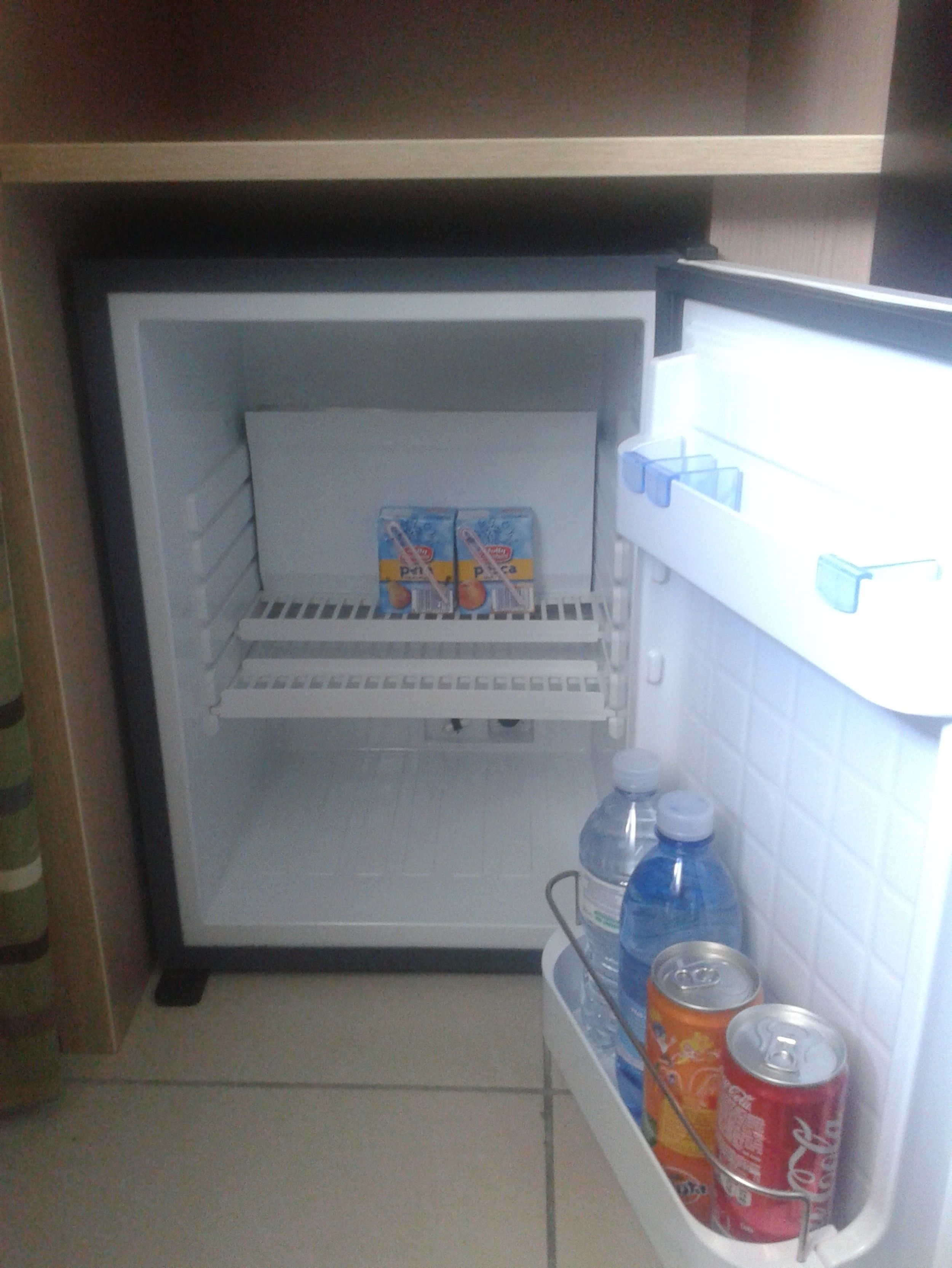 standard double room, 1 double bed | mini fridge