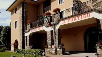 Facciata della struttura