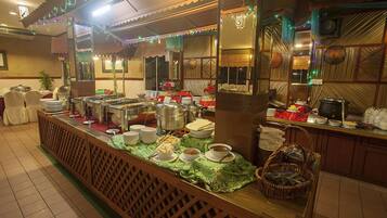 Tägliches Frühstücksbuffet (18 MYR pro Person)