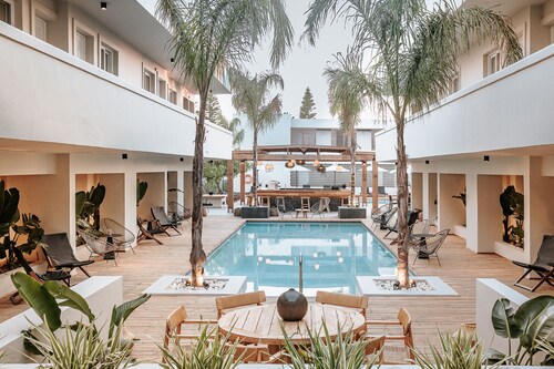 Sentido More Meni Residence