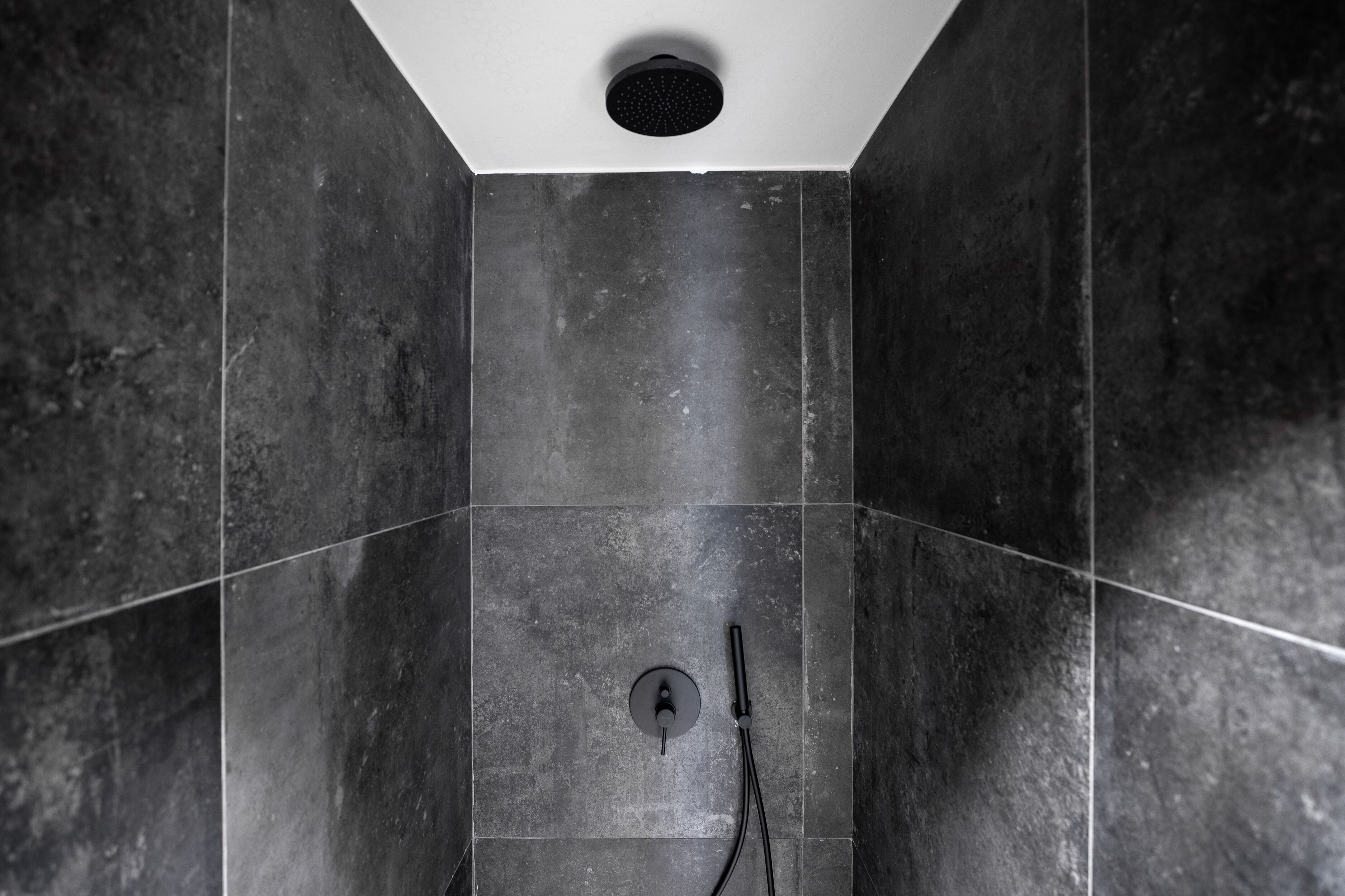 executive suite | bathroom | free toiletries, hair dryer, slippers, towels