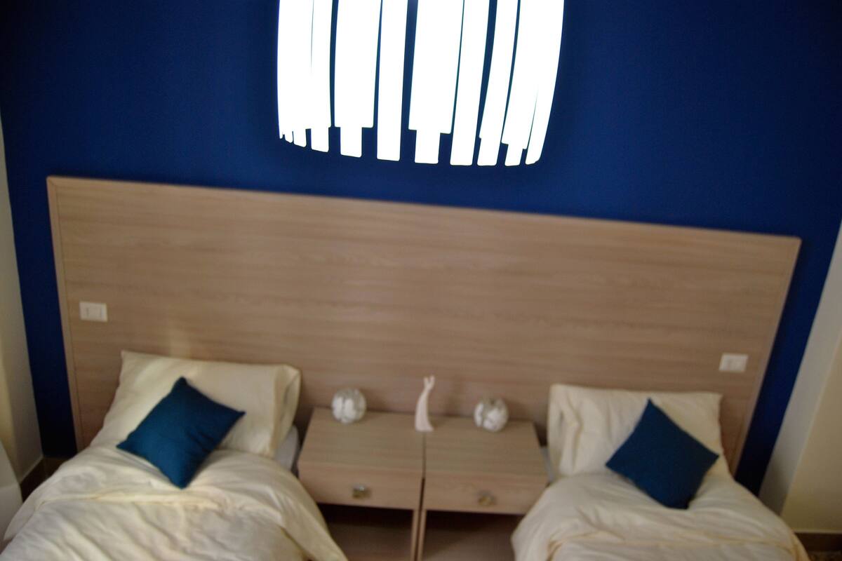 Classic-Dreibettzimmer | Minibar, Schreibtisch, kostenlose Babybetten, Zustellbetten