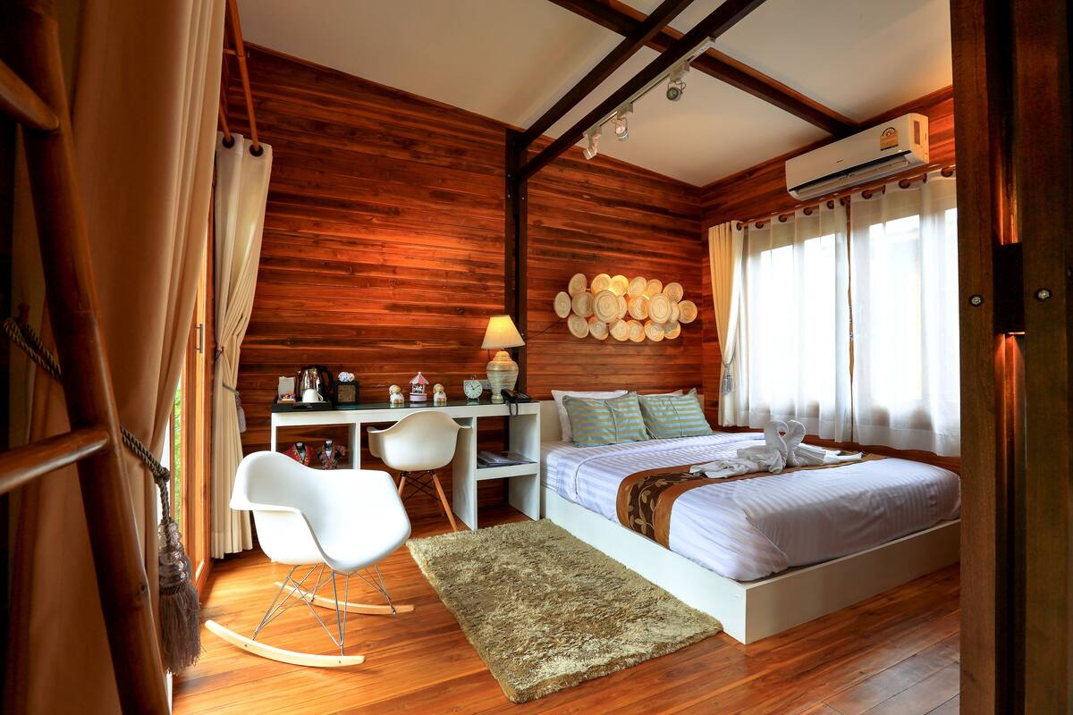 Family Garden Room