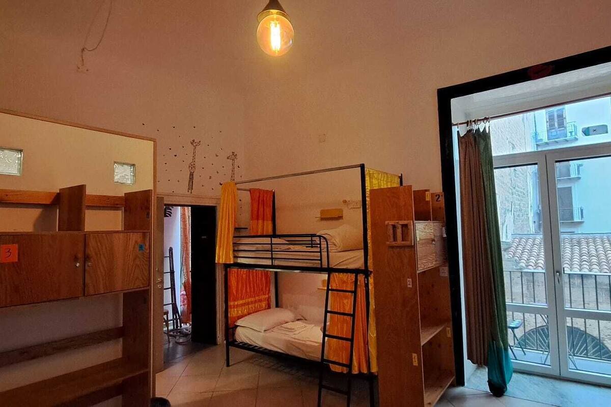 Dortoir Partagé | 1 chambre, décoration personnalisée, ameublement personnalisé
