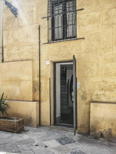 Exclusive Dependance