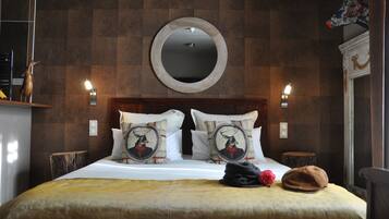 Comfort Double Room, 1 Bedroom, Private Bathroom | Pillow-top beds, minibar, in-room safe, individually decorated