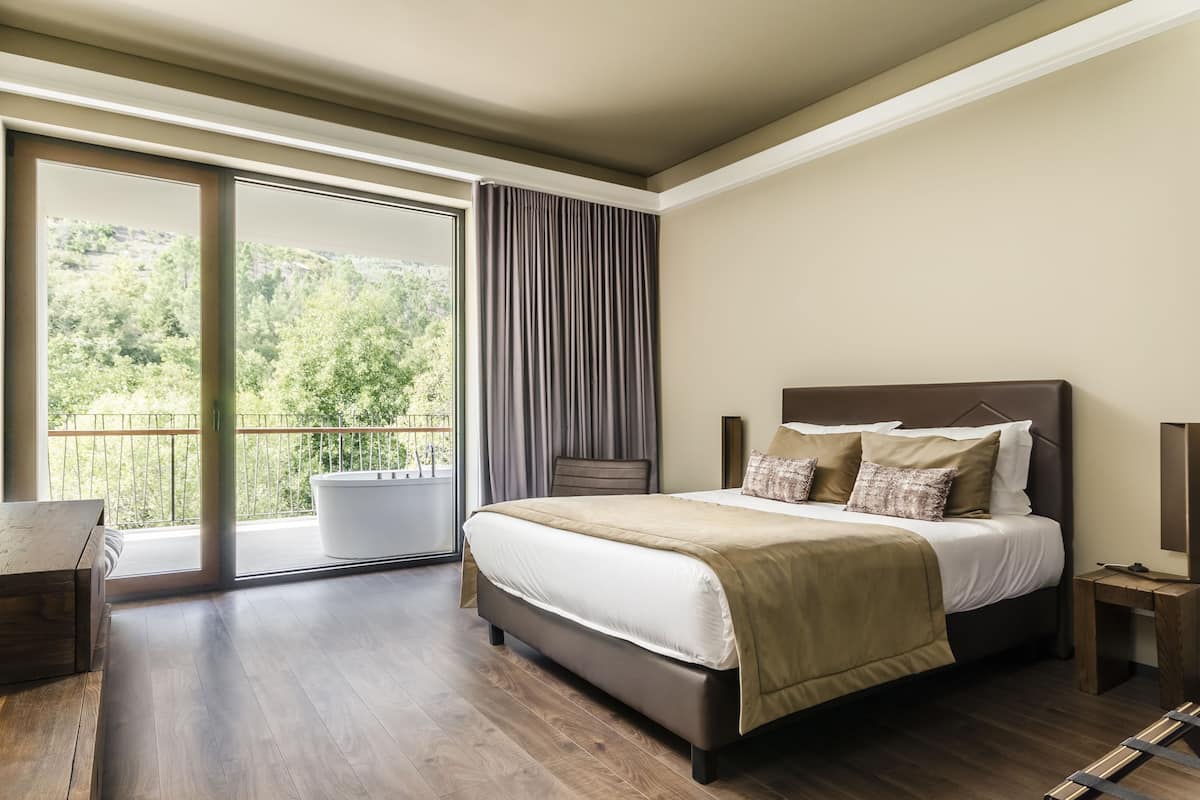 minibar, in-room safe, desk, soundproofing