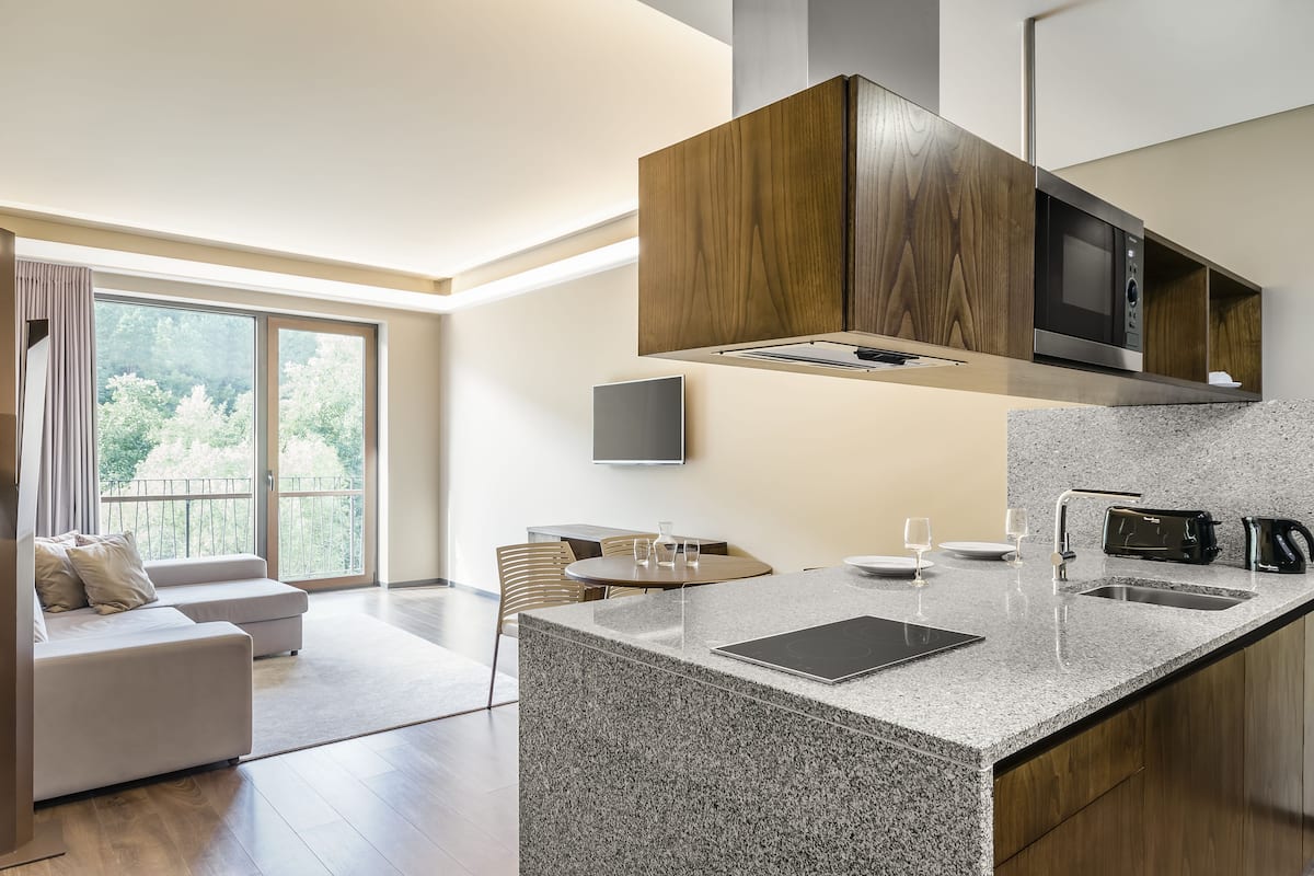 fridge, microwave, stovetop, electric kettle