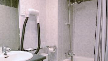 Double Room | Bathroom