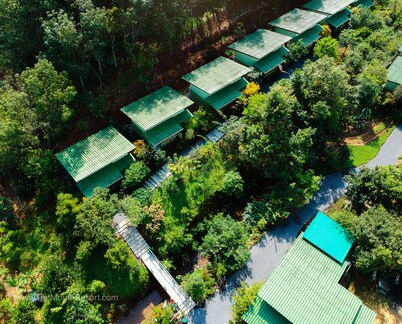 The Mouth Resort