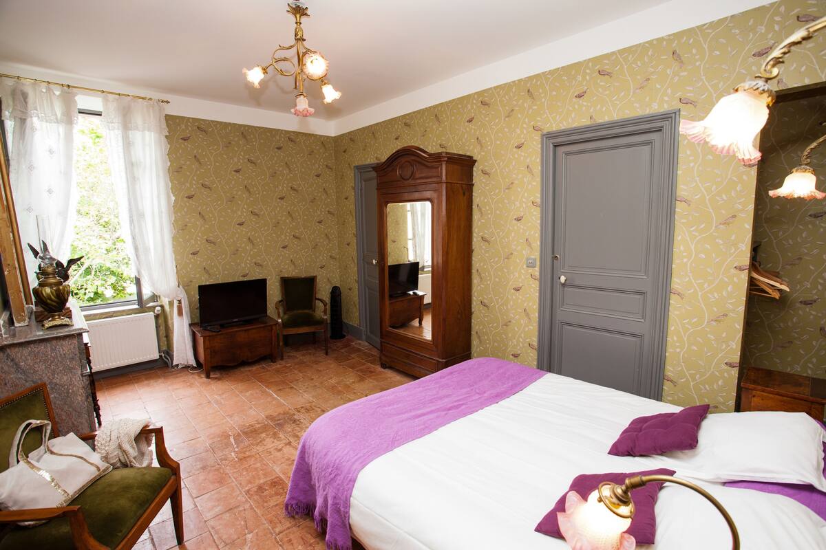 Comfort Double Room | Desk, WiFi (free), bed sheets