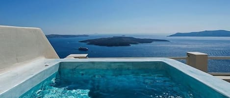 In-room safe, blackout curtains, soundproofing, iron/ironing board