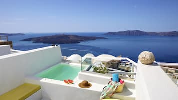 Honeymoon Suite with Outdoor Hot Tub & Caldera View | View from room
