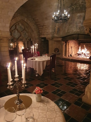 Lunch and dinner served, French cuisine - Hattonchatel Château & Restaurant La Table du Château (Vigneulles-les-Hattonchatel)