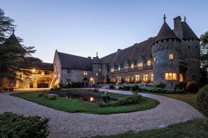 Exterior - Hattonchatel Château & Restaurant La Table du Château (Vigneulles-les-Hattonchatel)