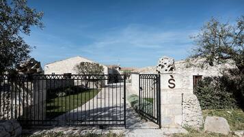 Ingresso della struttura