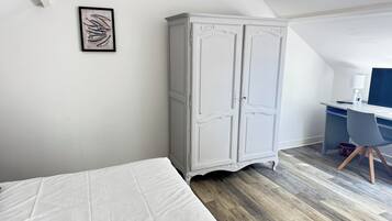 Economy Double Room, 1 Double Bed
