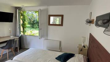 Comfort Twin kamer | Een bureau, geluiddichte muren, gratis wifi, beddengoed