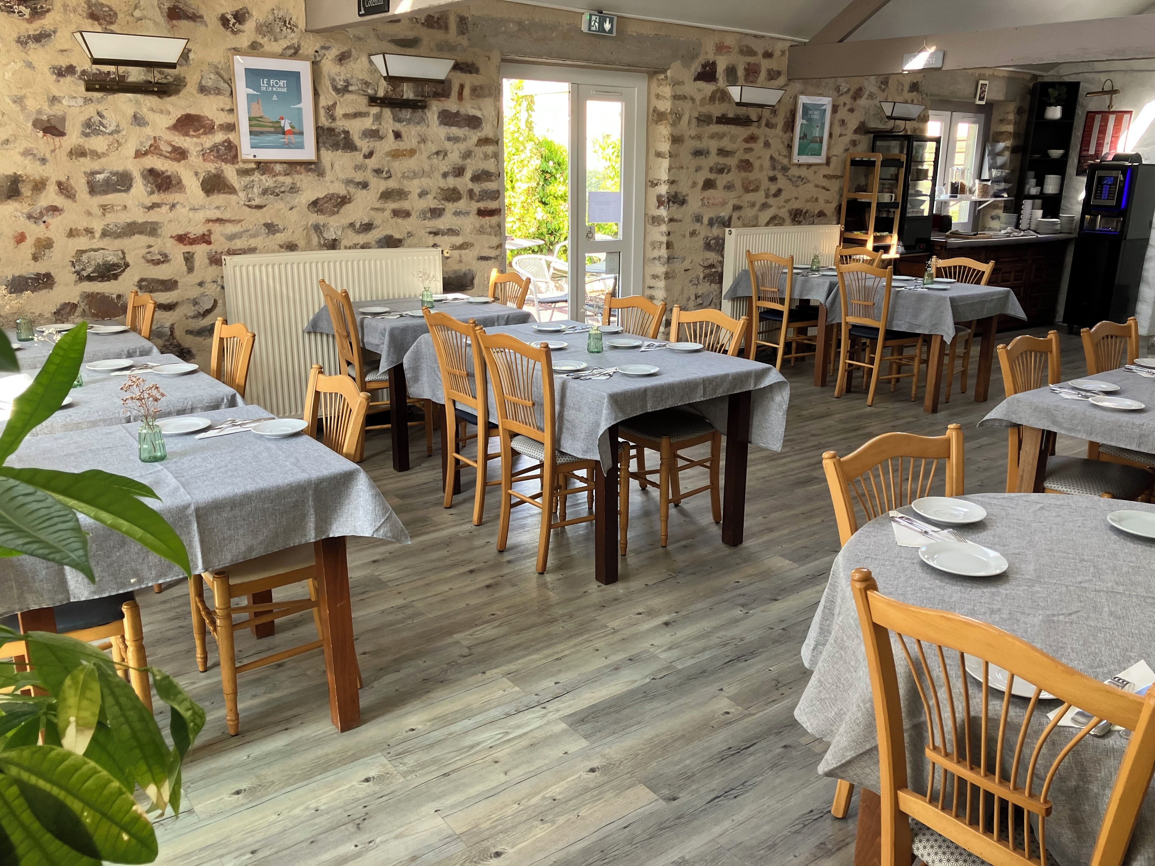 daily buffet breakfast (eur 12 per person)