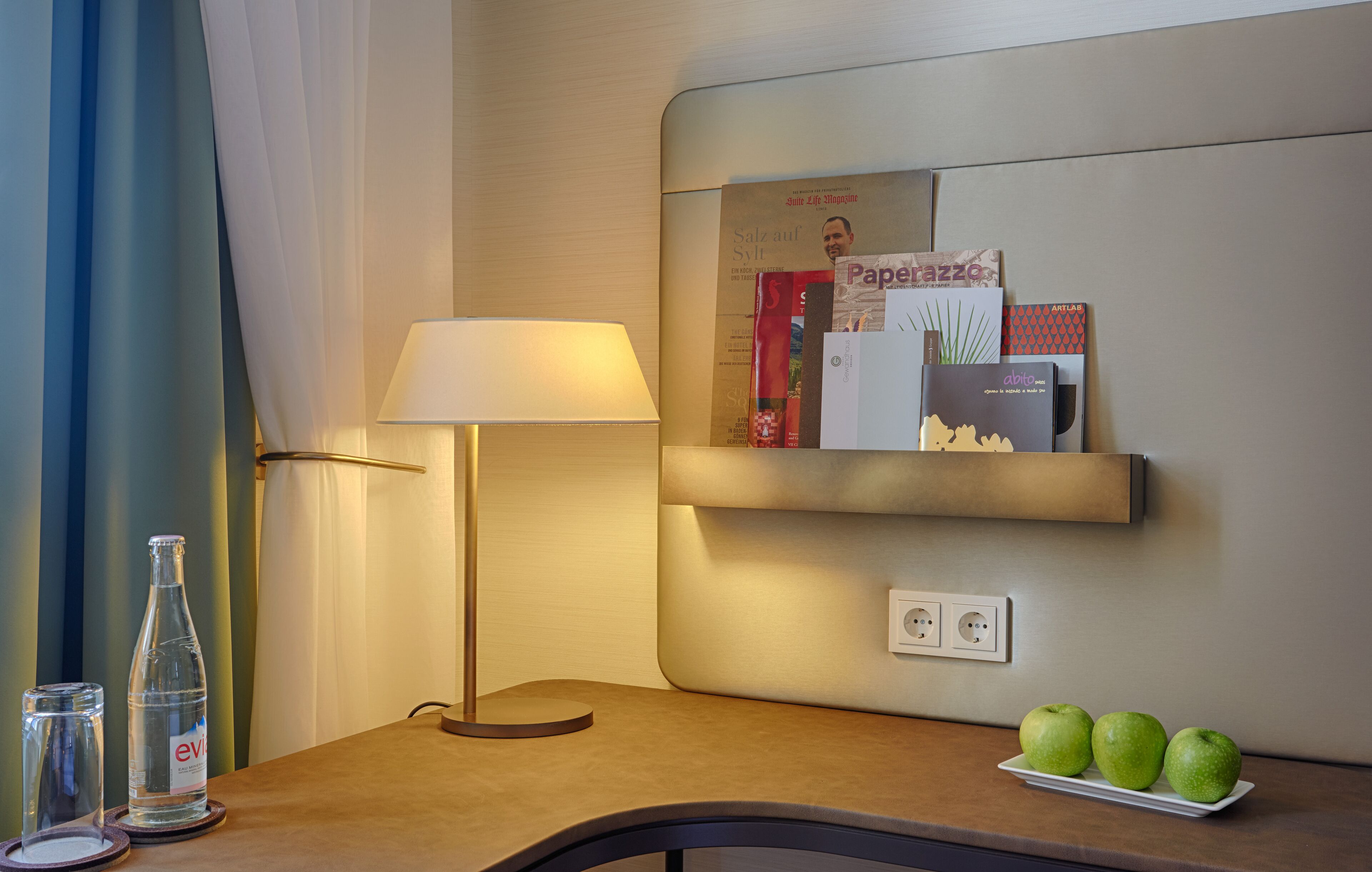 junior suite, 1 bedroom, non smoking | 1 bedroom, minibar, in-room safe, desk