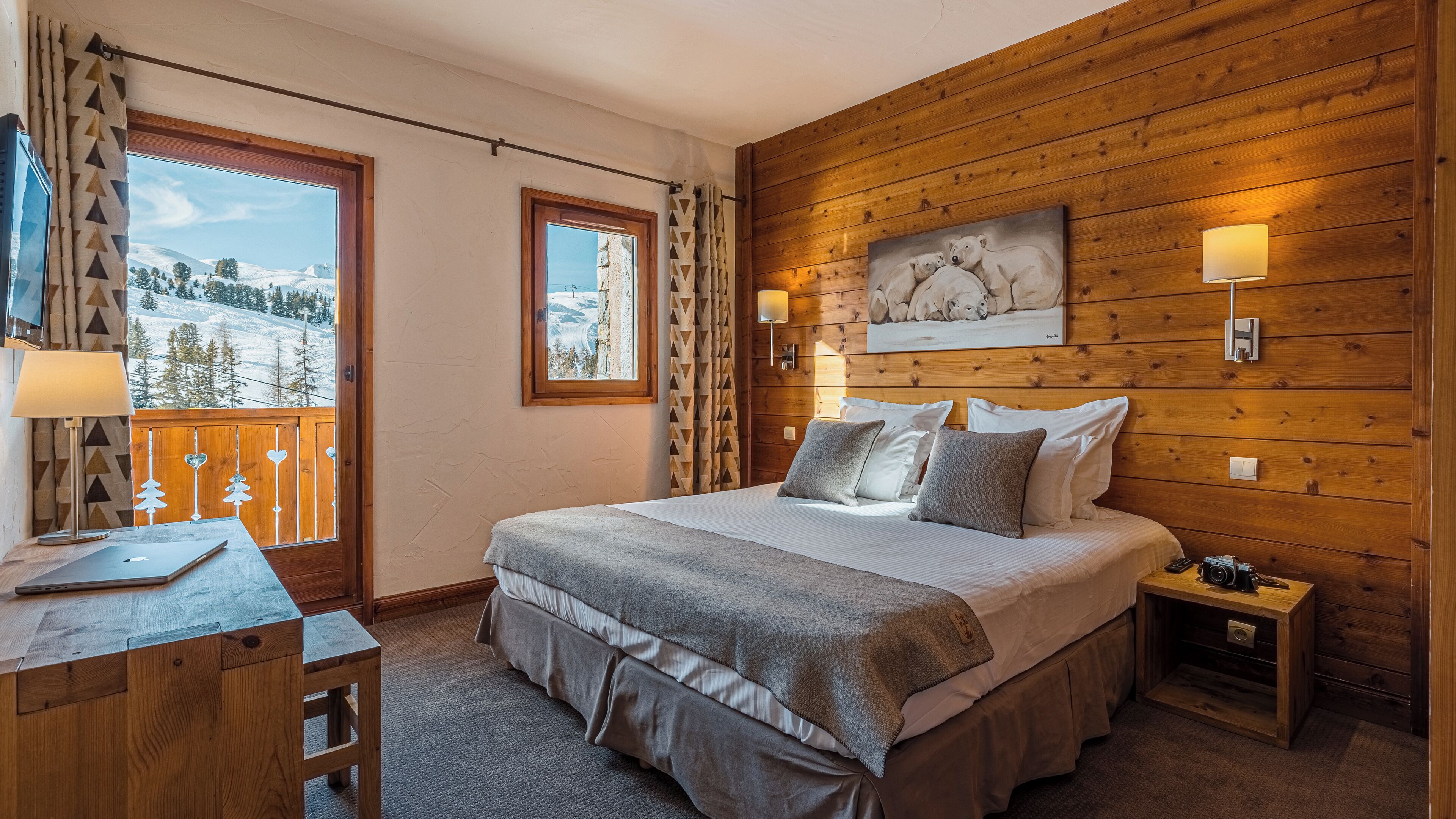 Comfort Room, Mountain View | Premium bedding, in-room safe, desk, soundproofing