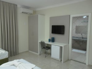 Suite (Master) | Living area | 29-inch LCD TV with cable channels, TV