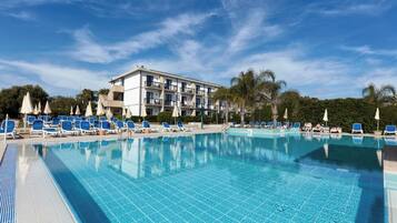 Piscina stagionale all'aperto