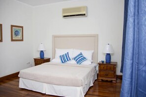 Villa, 3 camere da letto | 1 camera, una cassaforte in camera, ferro/asse da stiro