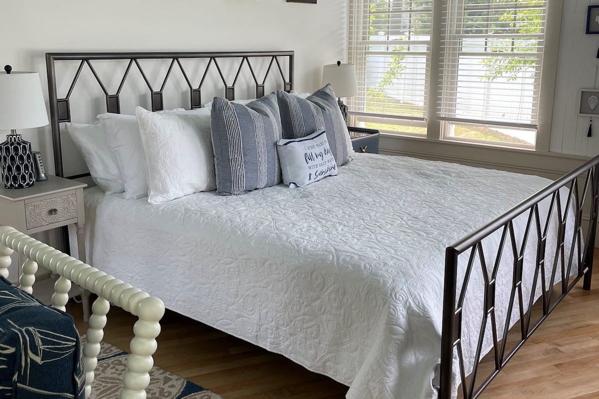 Gazebo Studio | Decoración individual, mobiliario individual, wifi gratis y ropa de cama