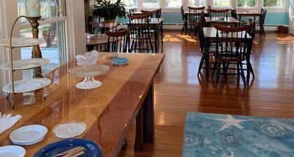 The Tern Inn Bed & Breakfast and Cottages
