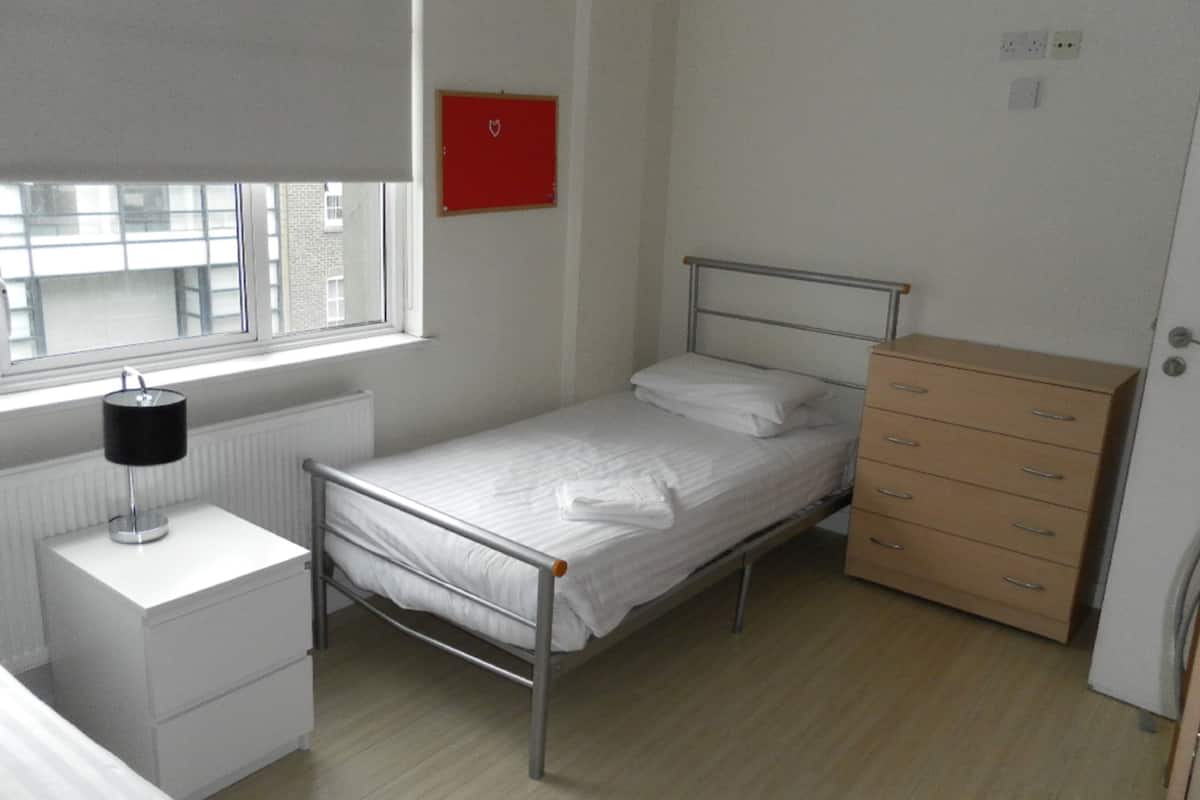 In-room safe, iron/ironing board, free WiFi, bed sheets