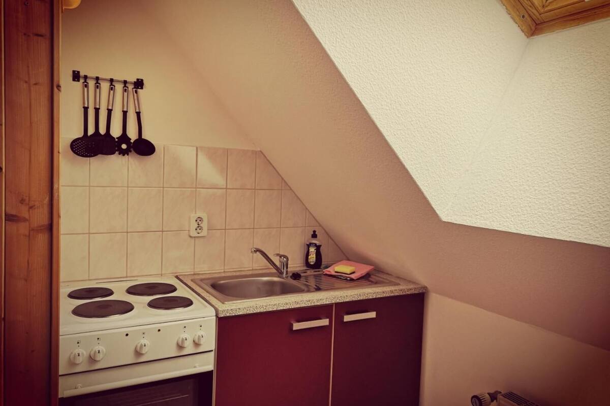 fridge, electric kettle